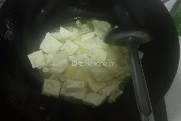 韭菜炒豆腐的做法图解4