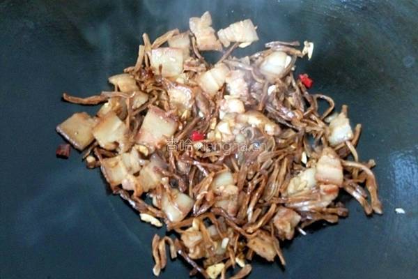 豆角干炖五花肉的做法图解5