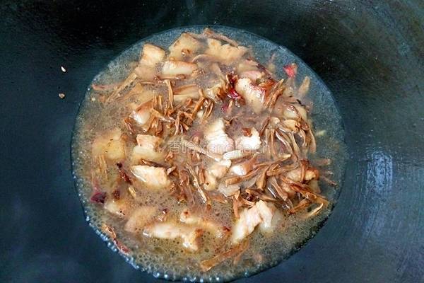 豆角干炖五花肉的做法图解6