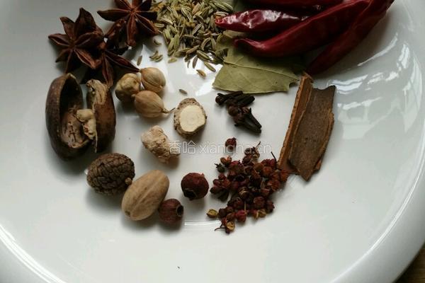 酱卤猪脚的做法图解1