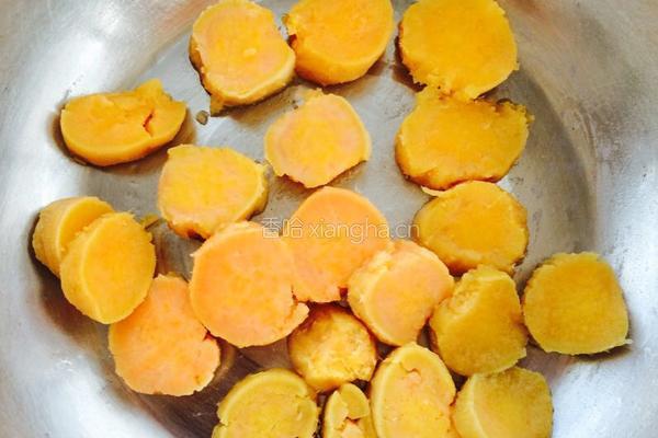 红薯五香芝麻烤饼的做法图解2