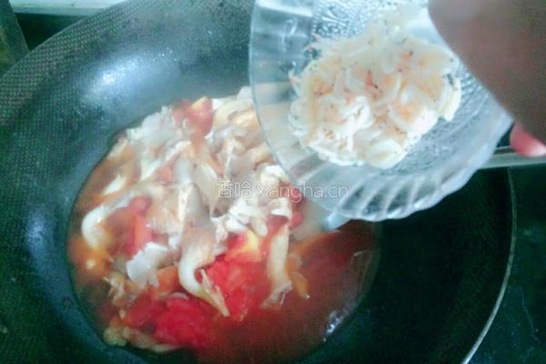 西红柿蘑菇鸡蛋炒青菜的做法图解9