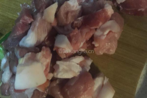辣椒炒肉的做法图解2
