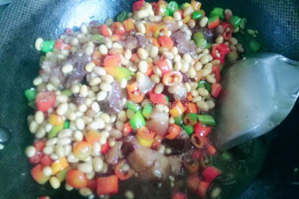 辣炒黄豆烧肉的做法图解10