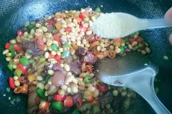 辣炒黄豆烧肉的做法图解11