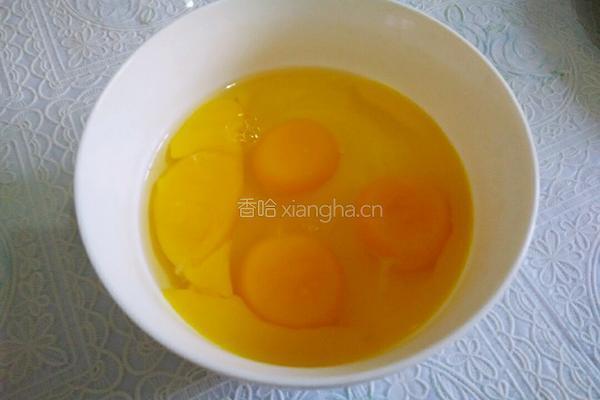双色甘蓝炒鸡蛋的做法图解3