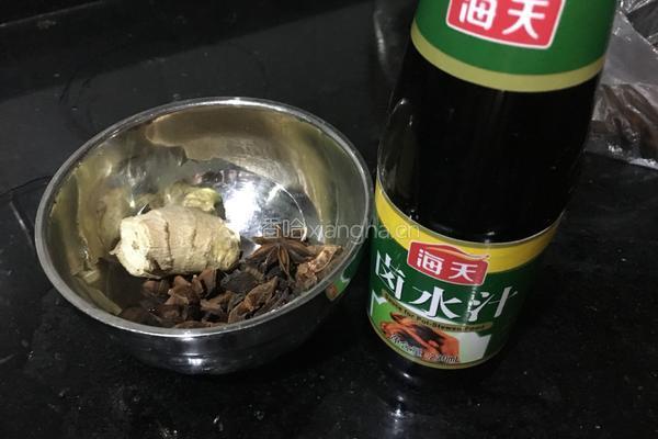 卤水鸡脚的做法图解2