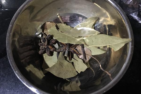 卤水鸡脚的做法图解3