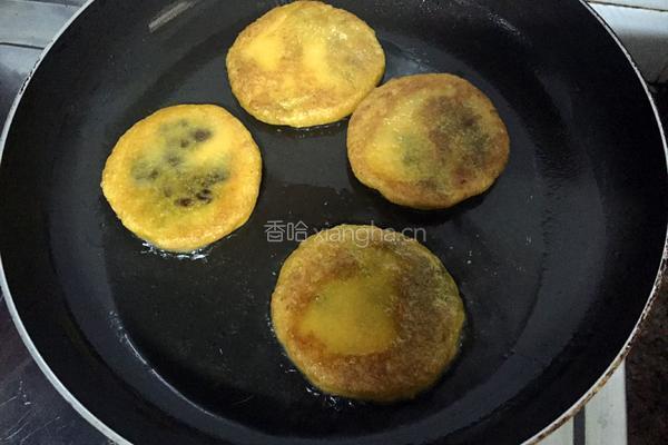 南瓜豆沙饼的做法图解12