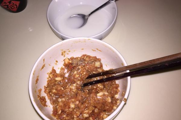 茄汁包心糯米丸的做法图解2