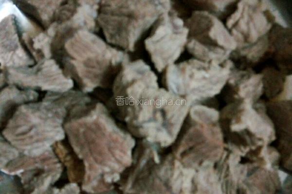 萝卜牛肉的做法图解2