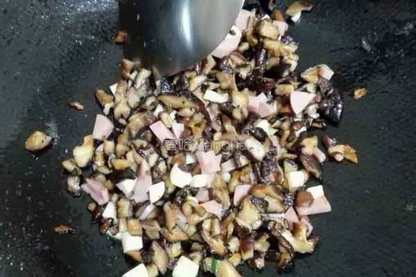 咖喱香菇蛋炒饭的做法图解15