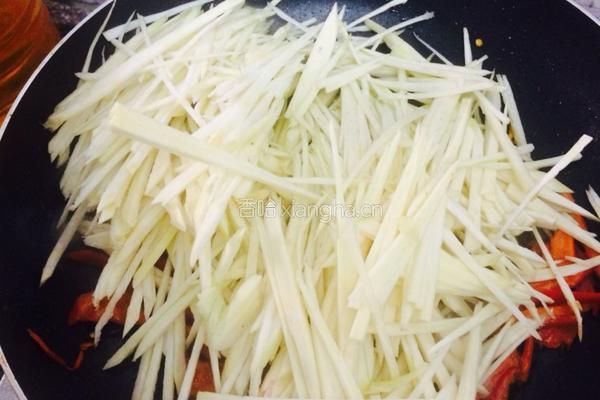 茭白炒肉丝的做法图解6