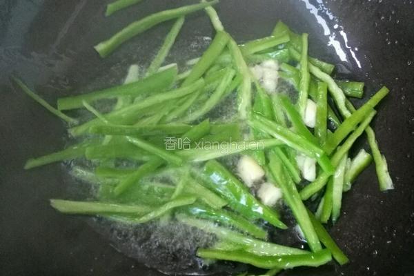 青椒土豆丝的做法图解3