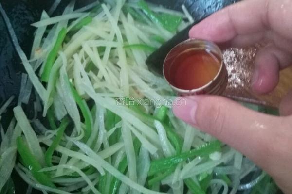 青椒土豆丝的做法图解5