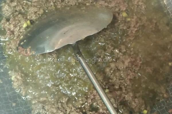 芹菜炒牛肉的做法图解5