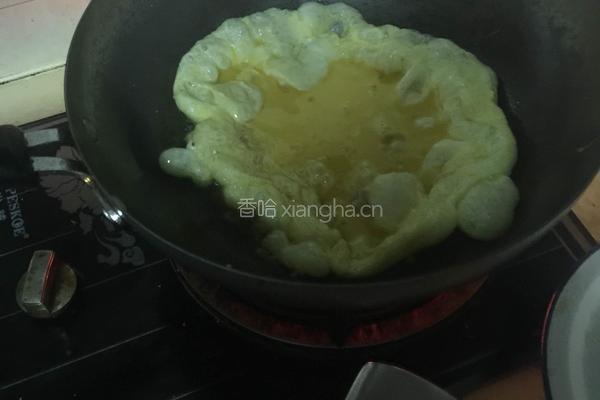 辣椒炒鸡蛋的做法图解3