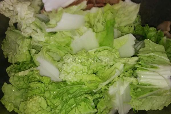 白菜炒火腿的做法图解4