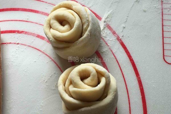 心形玫瑰花面包的做法图解7