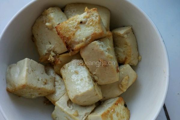 小白菜猪肉豆腐汤的做法图解2
