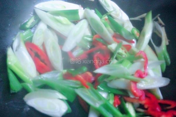 鸡蛋炒大葱的做法图解4