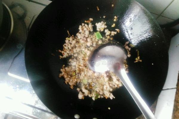 肉末蒸茄子的做法图解3