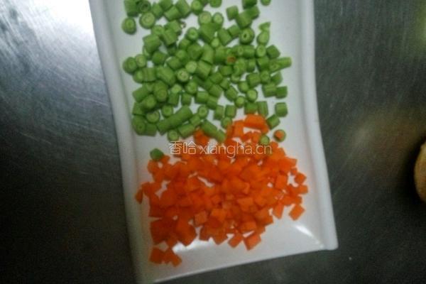 吉祥三宝(石榴 玉米 红萝卜)的做法图解2