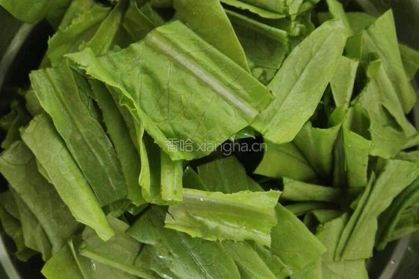 蒜末油麦菜的做法图解1