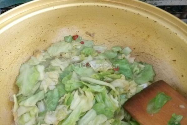 手撕卷芯菜的做法图解3