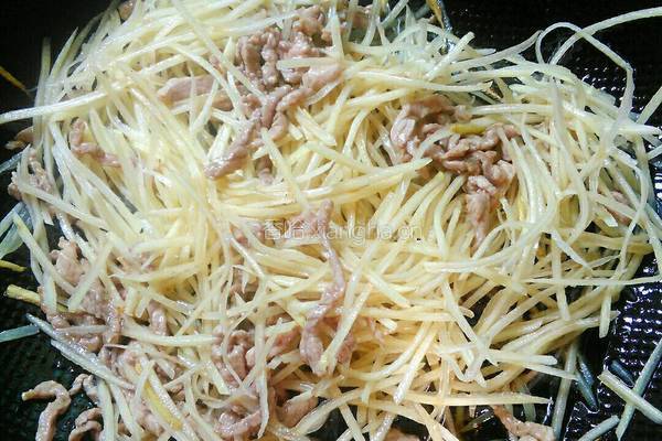 土豆丝炒肉的做法图解9