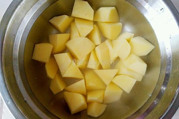 鸡心土豆块的做法图解4
