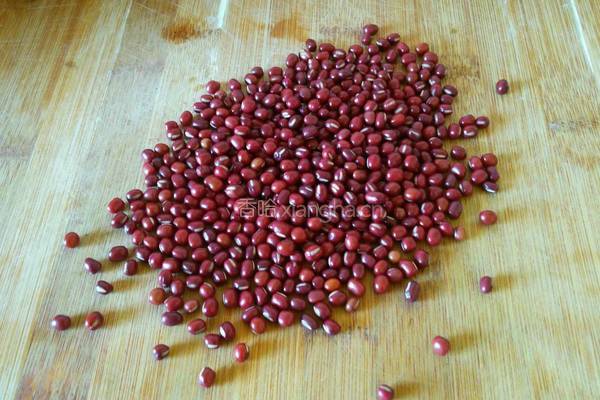 薏米冰糖红豆粥的做法图解1