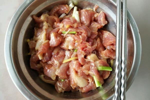 扁豆炒肉片的做法图解3