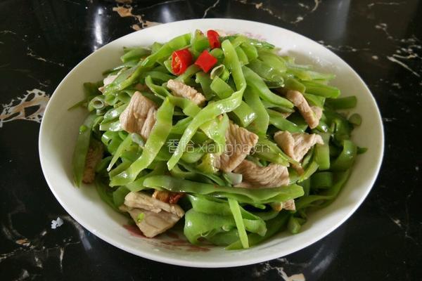 扁豆炒肉片的做法图解7