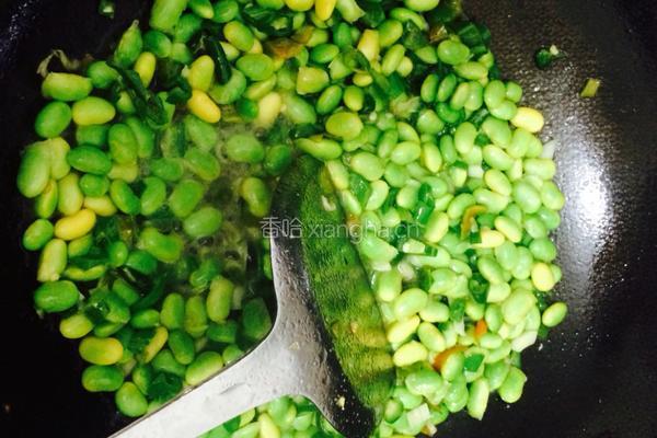 辣椒炒毛豆的做法图解7