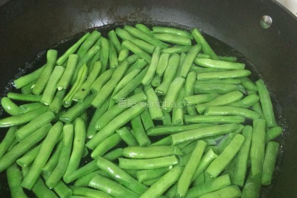 椒盐四季豆的做法图解2