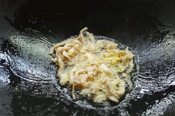炒草菇的做法图解6