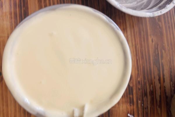 草莓果酱蒸蛋糕的做法图解4