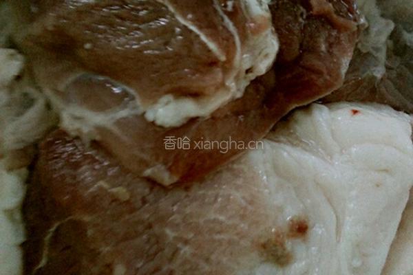 酱香猪肉的做法图解1