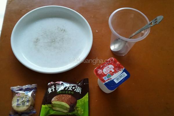 炒酸奶的做法图解1