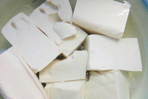 肉末白豆腐的做法图解1
