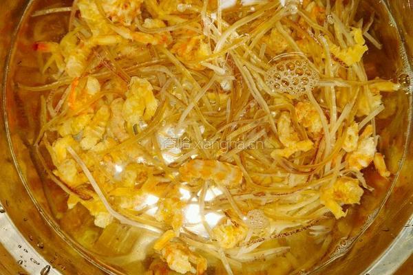 自制广式咸糯米圆子的做法图解1