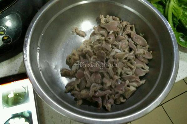 香辣鸡胗子的做法图解1