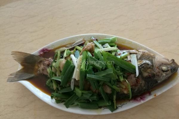 红烧鲤鱼的做法图解7
