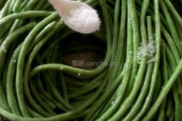 自制家常酸豆角的做法图解3