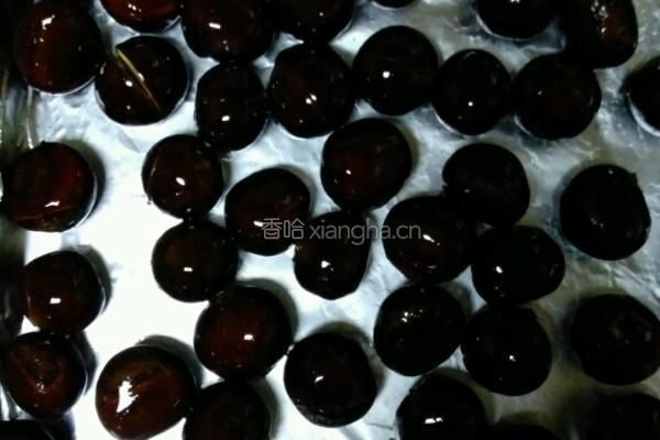 越吃越上瘾的糖炒栗子的做法图解2
