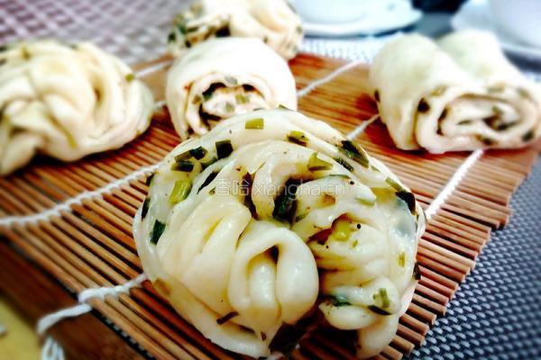 韭菜椒盐花卷的做法图解10