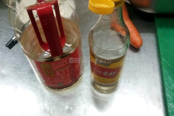 酸辣瓜条的做法图解3