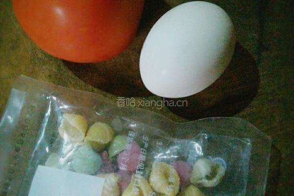 番茄鸡蛋海螺面的做法图解1