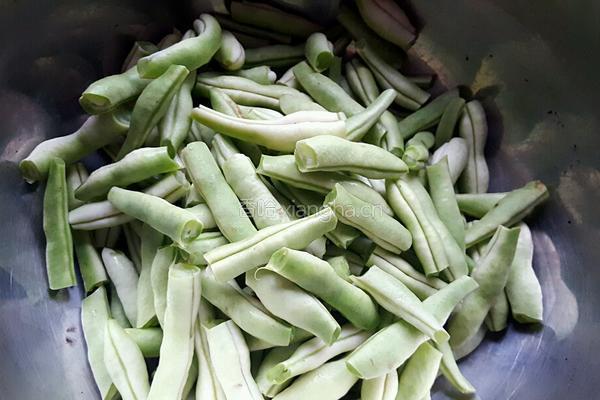 芸豆馅饺子的做法图解1